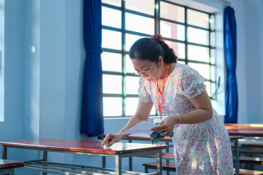 Cán bộ coi thi sẽ ghi số báo danh theo sơ đồ phòng theo từng môn thi. Cán bộ coi thi sẽ ghi số báo danh theo sơ đồ phòng theo từng môn thi.