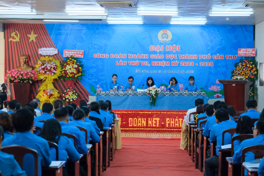 Quang cảnh đại hội.