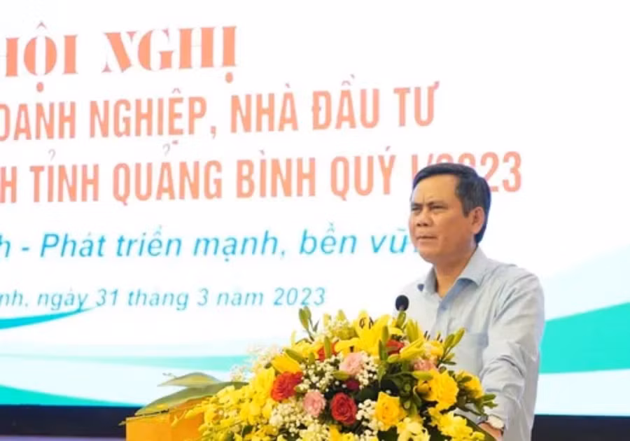 Ông Trần Thắng, Chủ tịch UBND tỉnh Quảng Bình phát biểu chỉ đạo tại hội nghị. (Ảnh: Anh Tuấn). 
