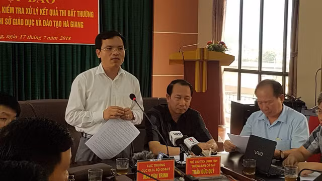 Họp báo công bố kết quả thẩm định điểm thi bất thường tại Hà Giang (Ảnh: Kiên Trung).