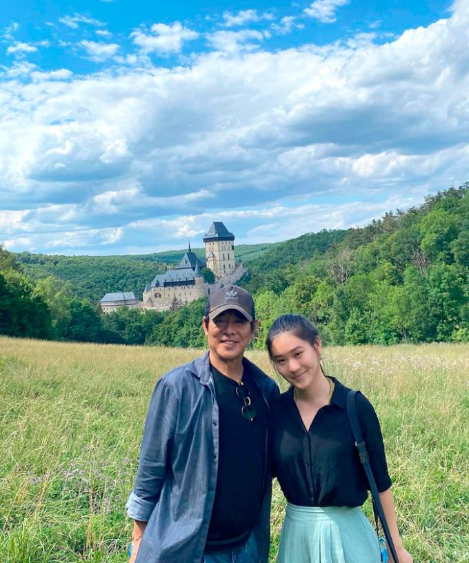 Lý Liên Kiệt và con gái út Jada. Ảnh: Weibo/Jet Li.