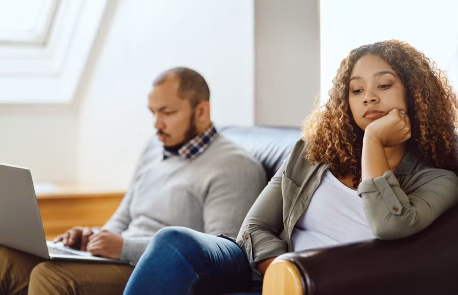 Các vấn đề tài chính rất phổ biến trong mọi cuộc hôn nhân. (Ảnh: ITN).