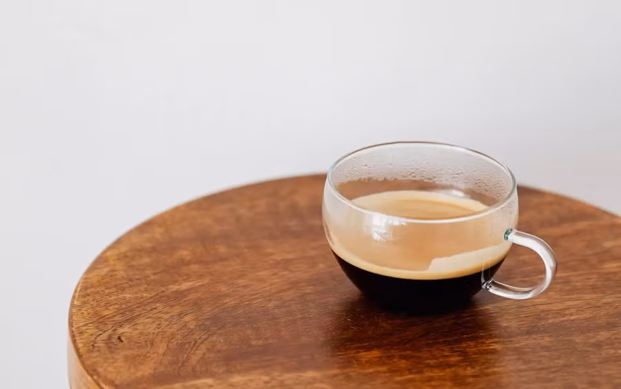 Cách bạn pha cà phê có thể ảnh hưởng đáng kể đến mục tiêu giảm cân và lượng đường trong máu. (Ảnh: ITN)