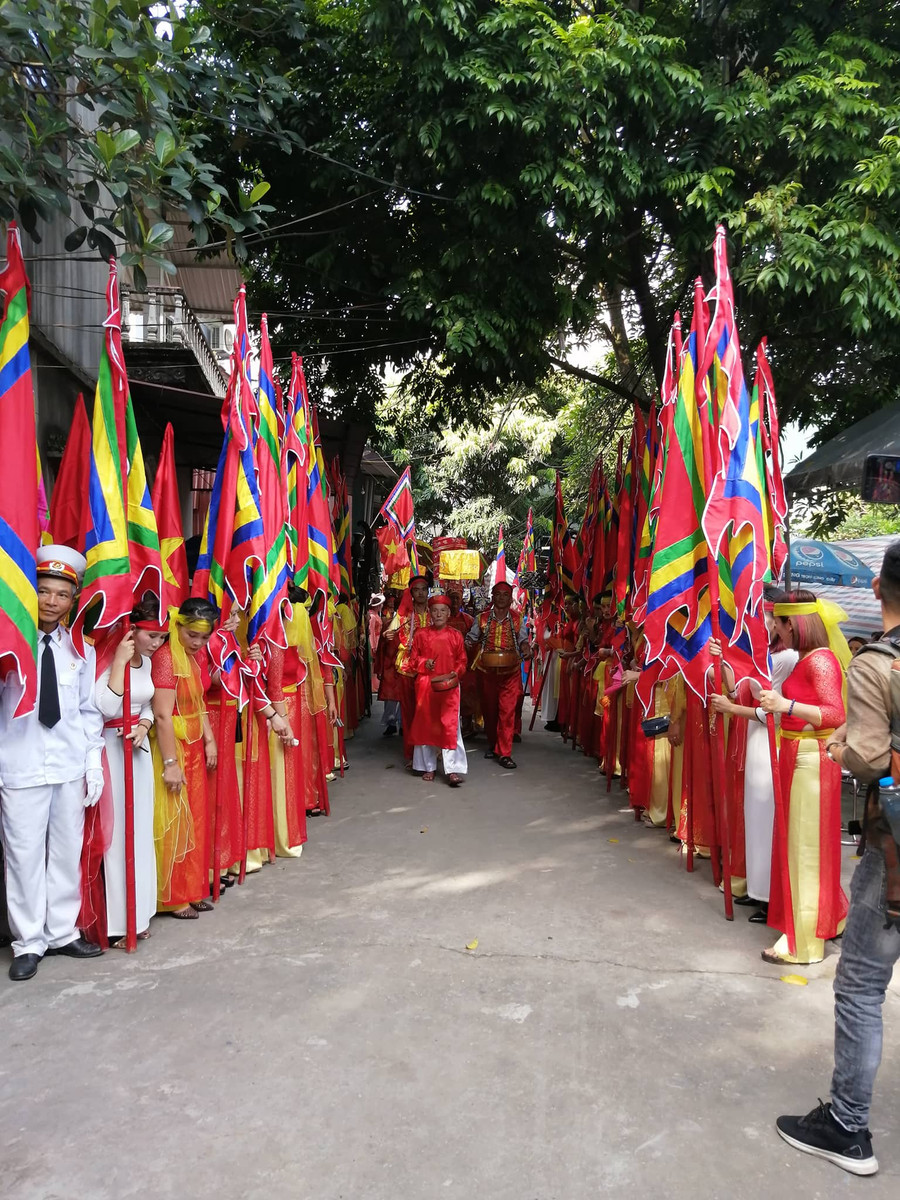 Đội tế lễ của ba thôn trong lễ dâng hương. Ảnh: CTV Đội tế lễ của ba thôn trong lễ dâng hương. Ảnh: CTV