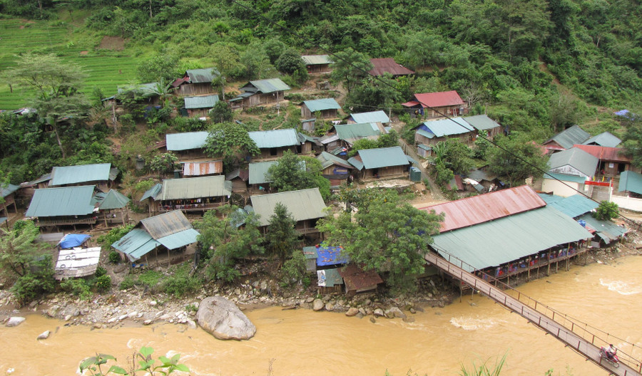 Bản Nậm Ô (xã Nậm Ban, huyện Nậm Nhùn), nơi có 100% đồng bào Mảng sinh sống đang dần "thay da, đổi thịt".
