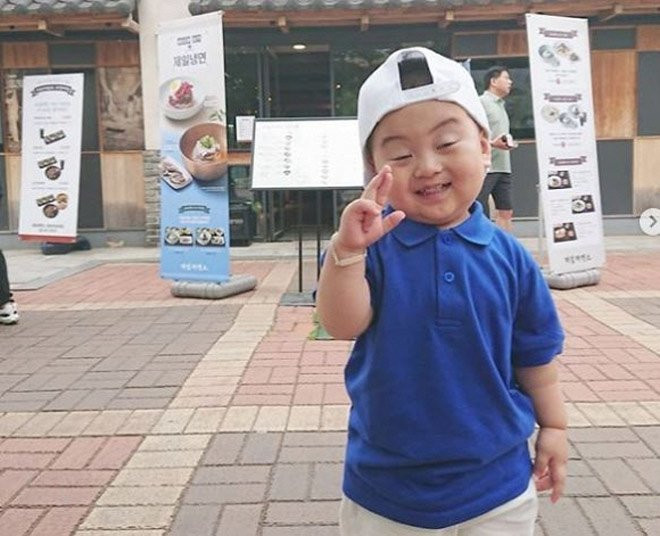 Bé trai gây sốt với hàng nghìn biểu cảm dễ thương, ai xem cũng phải bật cười ảnh 17 be trai gay sot voi hang nghin bieu cam de thuong, ai xem cung khong nhin duoc cuoi - 19