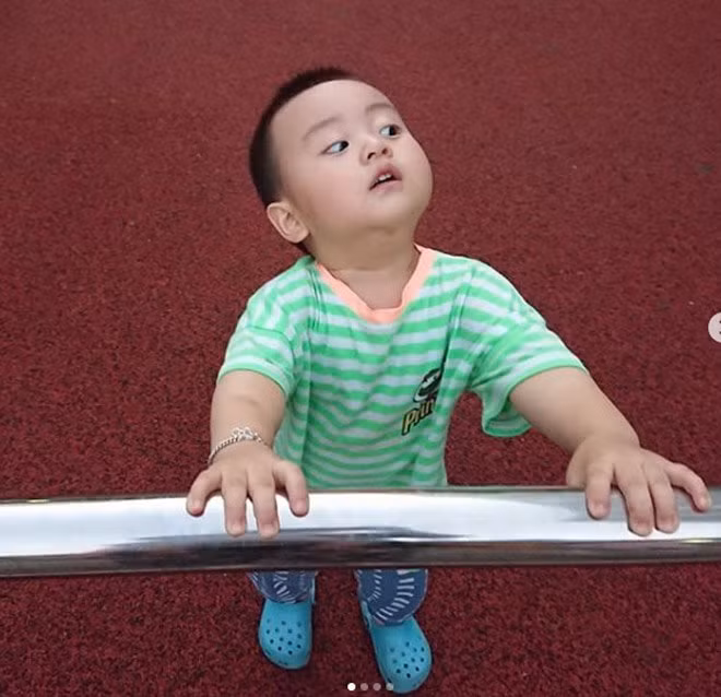 be trai gay sot voi hang nghin bieu cam de thuong, ai xem cung khong nhin duoc cuoi - 11