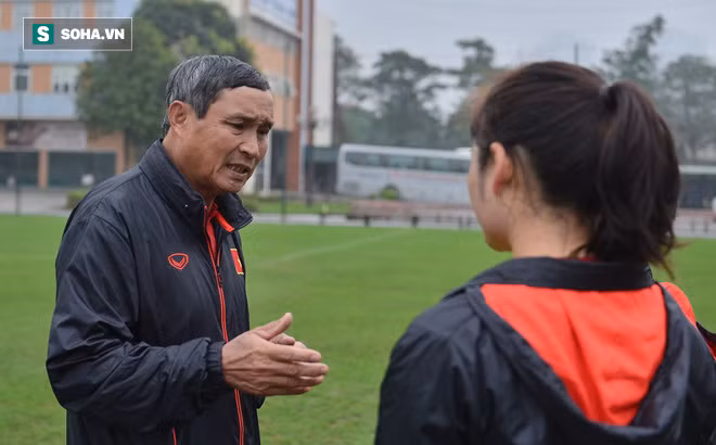 HLV Mai Đức Chung tiết lộ sự thật sau tin đồn bị VFF chậm trả lương và gia hạn hợp đồng