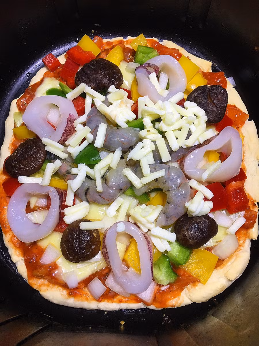 Ở nhà giãn cách, tự món Pizza ngon chuẩn nhà hàng đổi vị cho gia đình ảnh 1