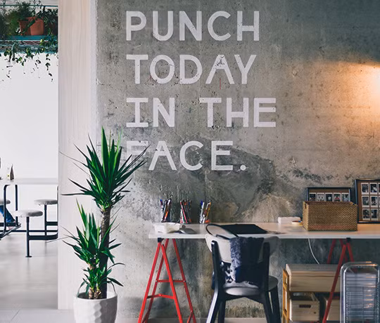 Ngay cả khi bạn đang đi sâu vào lịch trình của mình, đừng quá khắt khe với bản thân nếu bạn không tuân thủ nó.