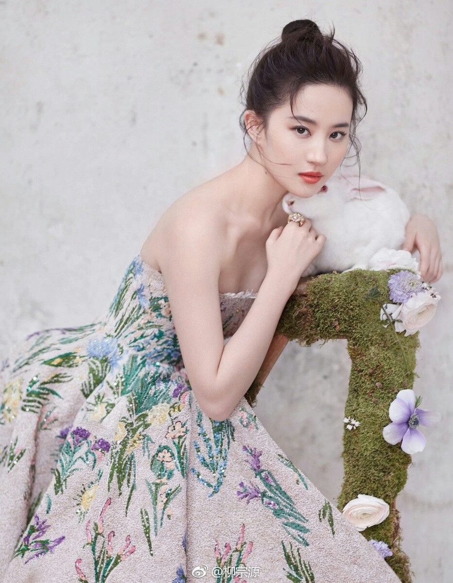 Những diễn viên Trung Quốc nổi tiếng chỉ nhờ quá đẹp hình ảnh 11  Nhung dien vien Trung Quoc noi tieng chi nho qua dep hinh anh 11