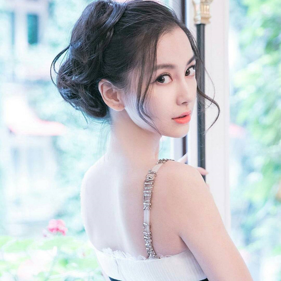 Những diễn viên Trung Quốc nổi tiếng chỉ nhờ quá đẹp hình ảnh 9  Nhung dien vien Trung Quoc noi tieng chi nho qua dep hinh anh 9