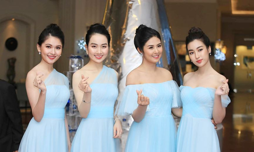 Ngắm dàn phù dâu toàn “tuyệt sắc giai nhân” trong đám cưới Á hậu Thanh Tú ảnh 1 Trong đám cưới của Á hậu Thanh Tú tối qua, dàn phù dâu xinh đẹp cũng trở thành tâm điểm chú ý không kém với vẻ ngoài xinh đẹp của mình.