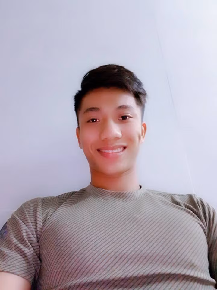 8 dieu thu vi ve Phan Van Duc: Thich vuot toc, con gai de mat moc hinh anh 8