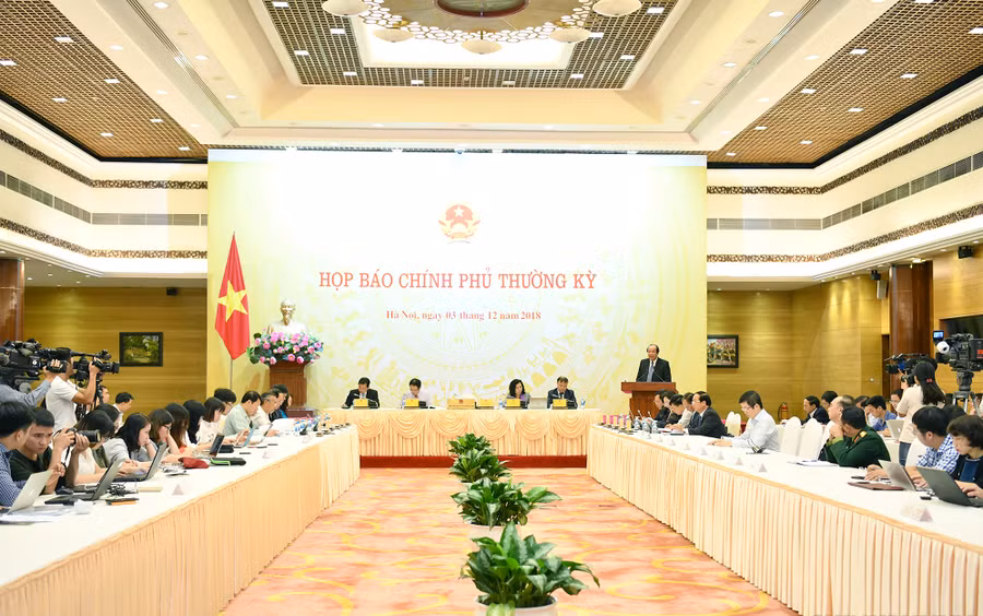 Toàn cảnh phiên họp báo Chính phủ tháng 11/2018