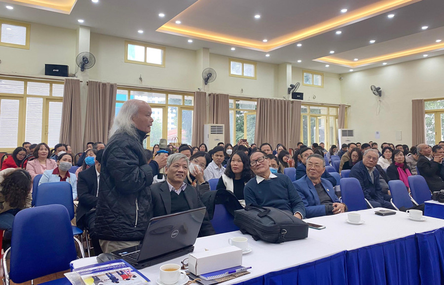 Các đại biểu tham dự chia sẻ ý kiến góp ý tại Đại hội. Các đại biểu tham dự chia sẻ ý kiến góp ý tại Đại hội.