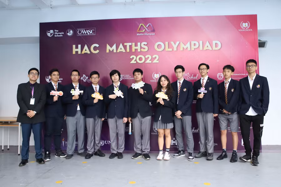 Đông đảo học sinh cùng tham dự cuộc thi Maths Olympiad HAC 2022.