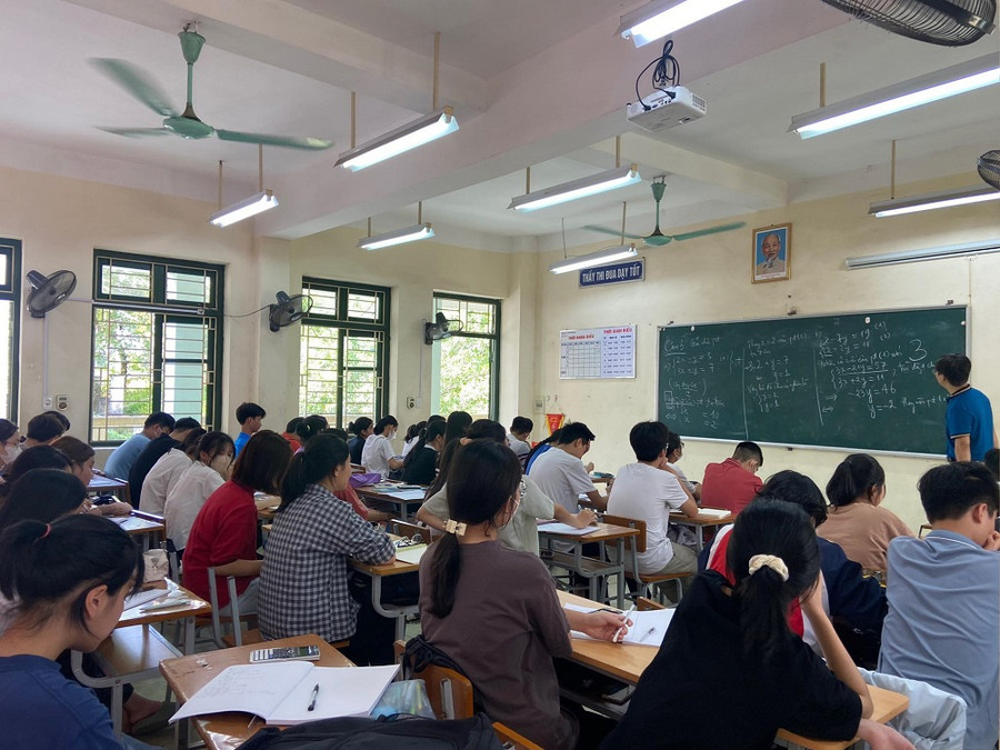 Năm 2023, toàn tỉnh Bắc Kạn có gần 3000 thí sinh đăng ký dự thi với 14 điểm thi, trong đó, thí sinh đang học lớp 12 là 2.666 em; thí sinh tự do 251 em.