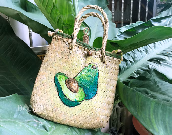 bo suu tap tui xach thoi trang "khung" tu co dai cua 8x dong thap hinh anh 2