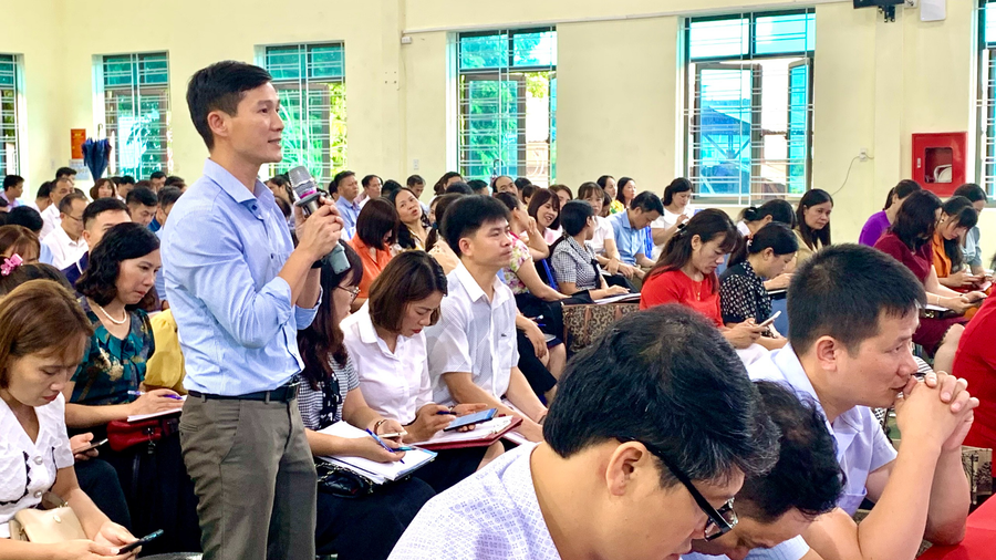 Đại biểu phát biểu tại Hội thảo. Đại biểu phát biểu tại Hội thảo.