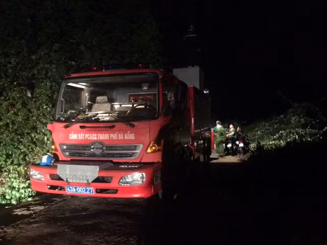 Một người tử vong khi ứng cứu nhóm du khách đi lạc ở bán đảo Sơn Trà - 2