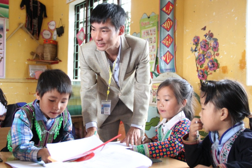 Cần đổi mới chương trình bồi dưỡng GV theo hướng đáp ứng yêu cầu Chương trình GDPT, SGK mới. Ảnh: Minh Phong