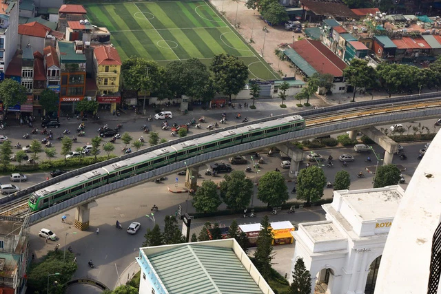 Hình ảnh tàu Cát Linh - Hà Đông trên đường chạy thử