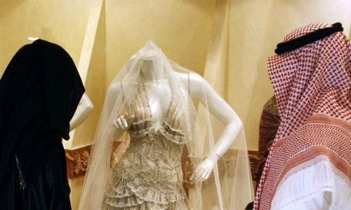 Anh chồng bị mất vợ từ một giấc mơ kỳ lạ. Ảnh: Stepfeed.