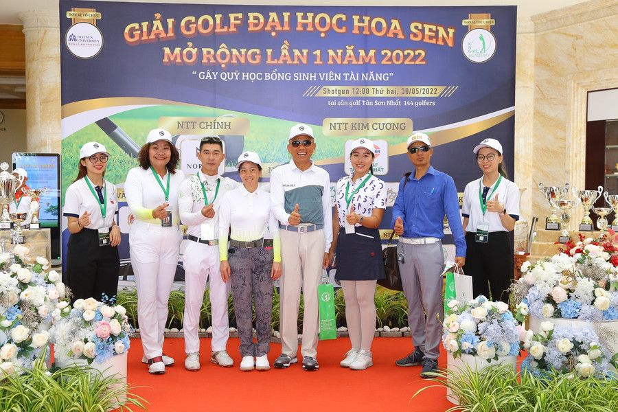 Các golfer tham gia giải đấu