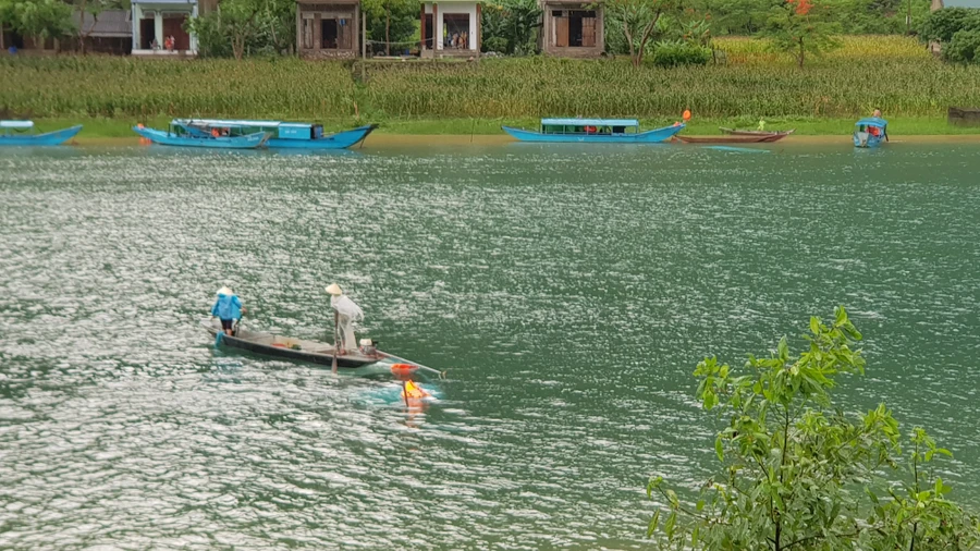  Vị trí xảy ra vụ lật thuyền làm một du khách thiệt mạng.