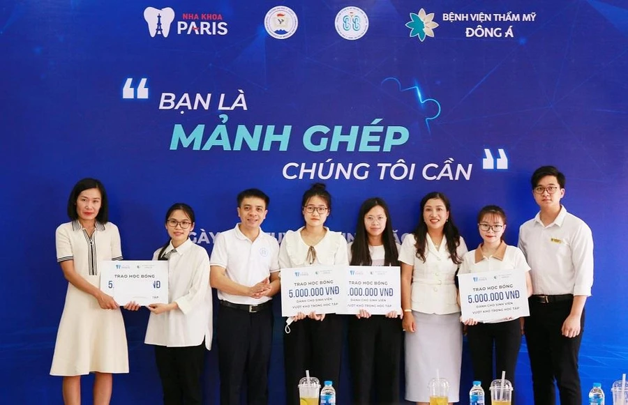 Trường Đại học Y Dược đồng hành cùng sinh viên trong quá trình học tập rèn luyện.