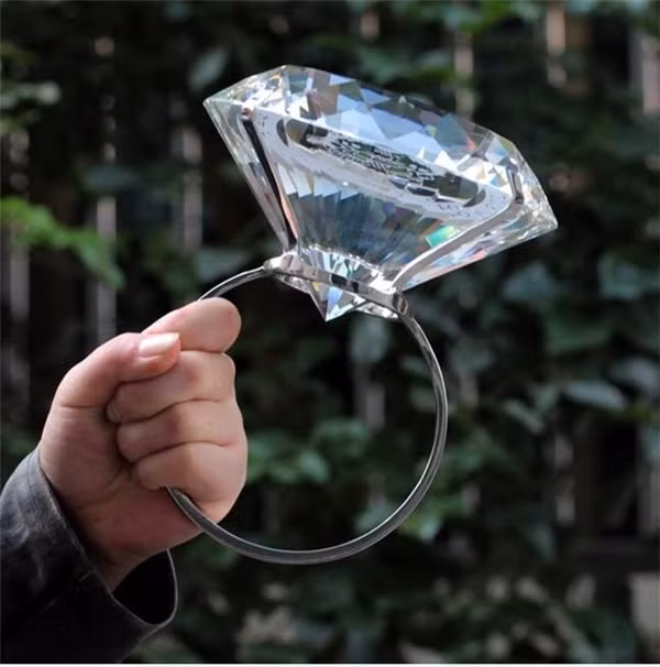 “Siêu phẩm kim cương” có làm trái tim nàng rung động?