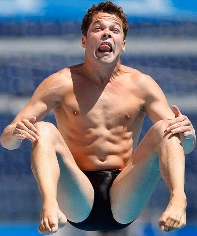 Những khoảnh khắc ‘hài hước khó đỡ’ của vận động viên tại Olympic ảnh 7