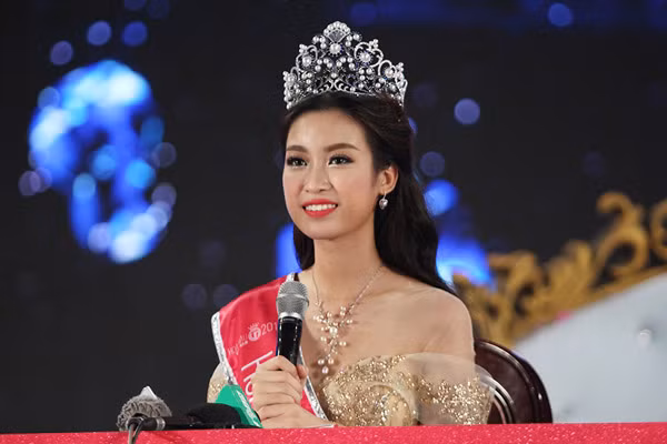 2016: Hoa hậu đăng quang rồi "ẩn dật" ảnh 2