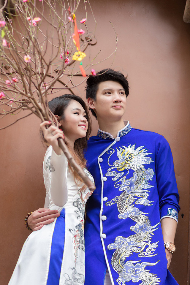 Trang Facebook của hai bạn thu hút hàng trăm ngàn lượt theo dõi và những bình luận khen ngợi, ủng hộ.