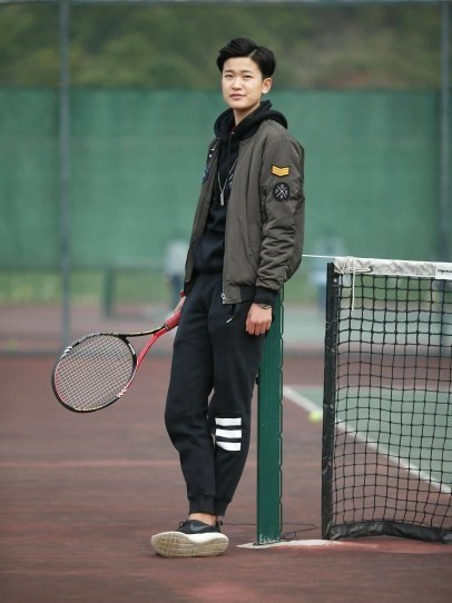 co-giao-the-duc-dep-trai-khien-nu-sinh-cung-phat-me-8