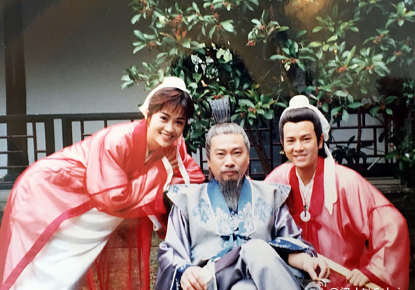 Hậu trường chưa từng hé lộ của "Lương Sơn Bá, Chúc Anh Đài" ảnh 12 hau-truong-chua-tung-he-lo-cua-luong-son-ba-chuc-anh-dai-11