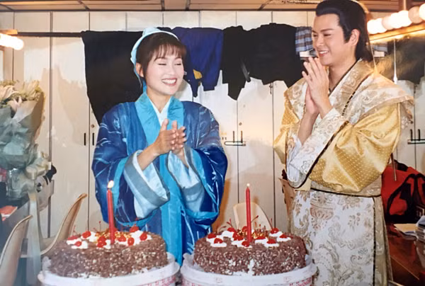 hau-truong-chua-tung-he-lo-cua-luong-son-ba-chuc-anh-dai-8