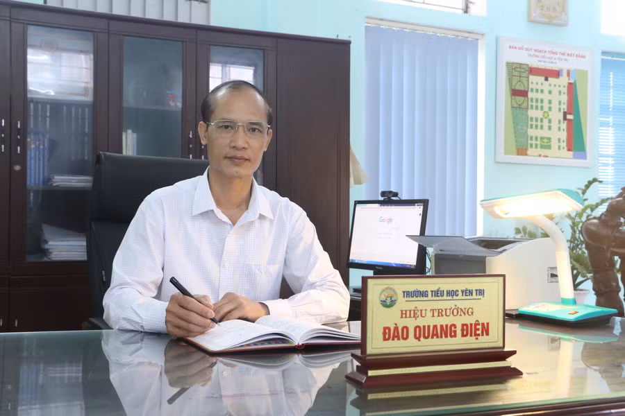 Thầy Đào Quang Điện đánh giá cao chuyên môn của cô Nguyễn Thị Kim Dung.