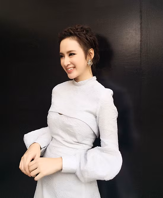 4-kieu-toc-dep-khi-xuong-pho-ngay-he-cua-angela-phuong-trinh-1