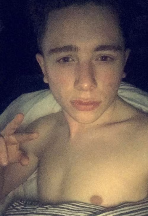 9x bối rối vì thường bị nhầm là Brooklyn Beckham