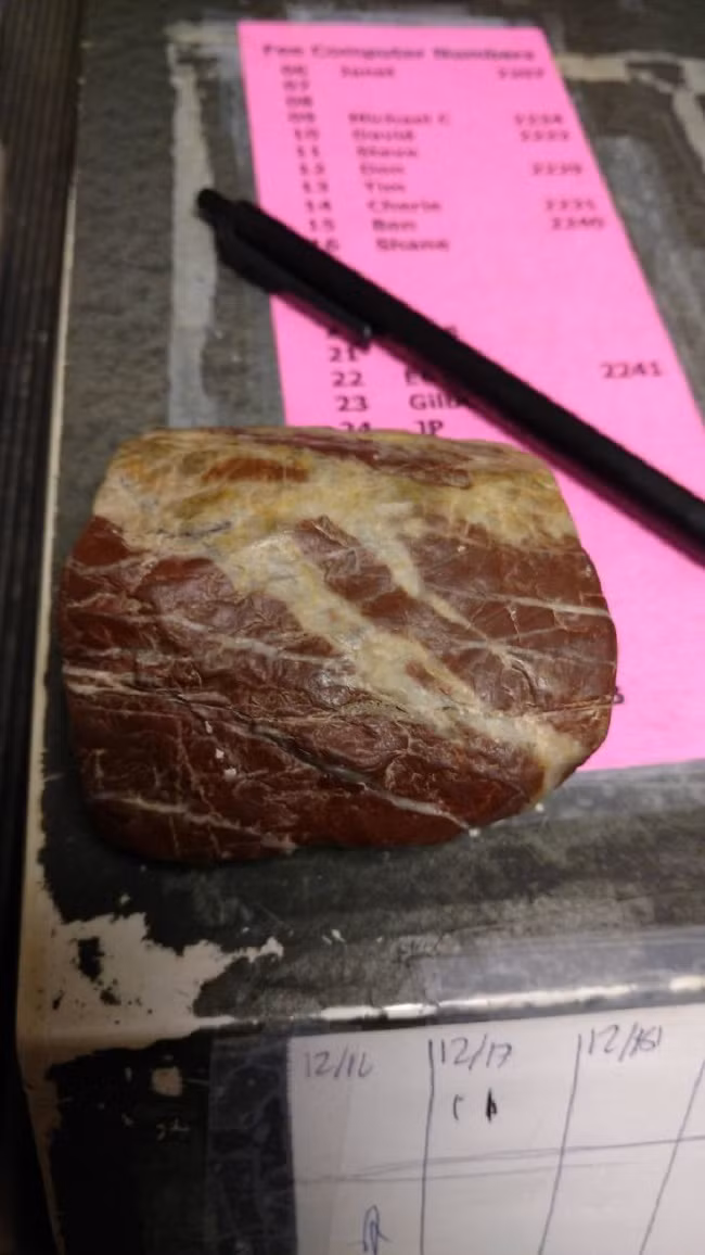 Nhìn qua tưởng đồ ăn nhưng bạn sẽ phải hối hận khi đưa lên miệng - Ảnh 16.