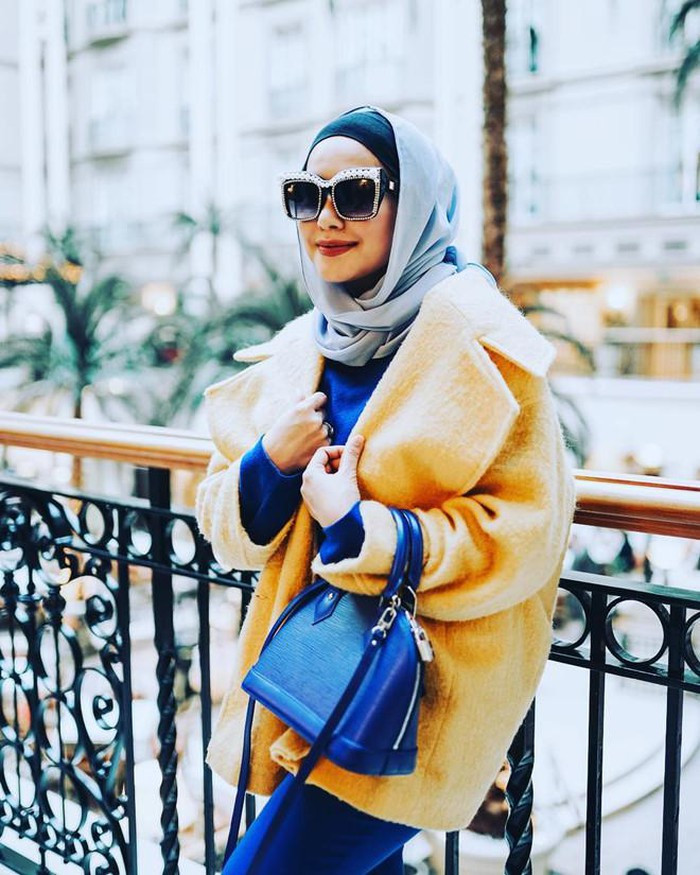 Dàn bạn gái và vợ toàn MC, diễn viên, người mẫu của đội tuyển Malaysia ảnh 12