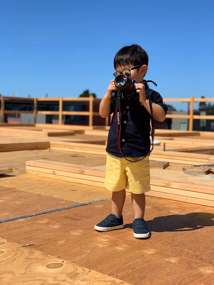 Cuộc sống của các Rich kid thế hệ 10X nhà sao Việt: Ở biệt thự triệu đô, tủ đồ ngập hàng hiệu, du lịch khắp thế giới ảnh 29