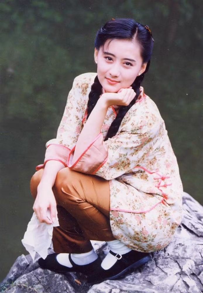 Mỹ nhân đẹp nhất phim Quỳnh Dao lộ thân hình phì nhiêu, phát tướng ở tuổi 45-6