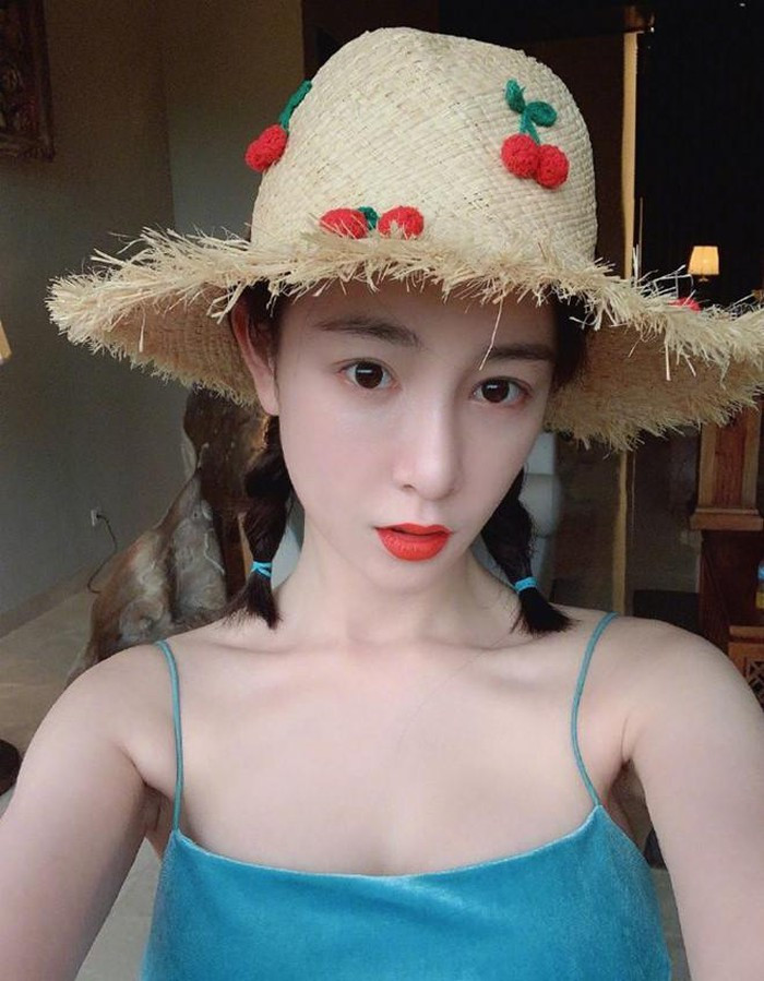 Bất ngờ nhan sắc Dương Mịch cùng dàn người đẹp 8X thời mới vào nghề ảnh 8 Bất ngờ nhan sắc Dương Mịch cùng dàn người đẹp 8X thời mới vào nghề ảnh 8