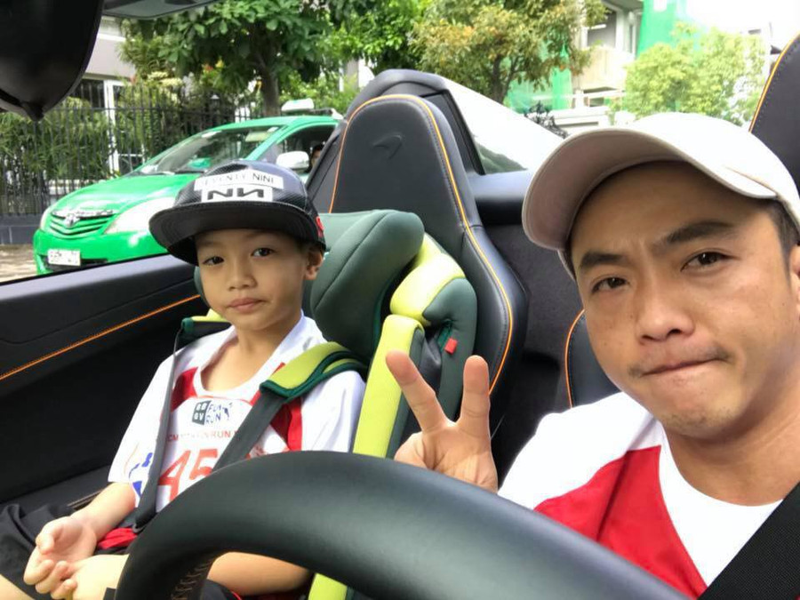 Cuộc sống của các Rich kid thế hệ 10X nhà sao Việt: Ở biệt thự triệu đô, tủ đồ ngập hàng hiệu, du lịch khắp thế giới ảnh 41 Cuộc sống của các Rich kid thế hệ 10X nhà sao Việt: Ở biệt thự triệu đô, tủ đồ ngập hàng hiệu, du lịch khắp thế giới ảnh 41