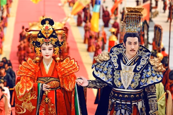 Cuộc sống chốn thâm cung. Ảnh: Pinterest.