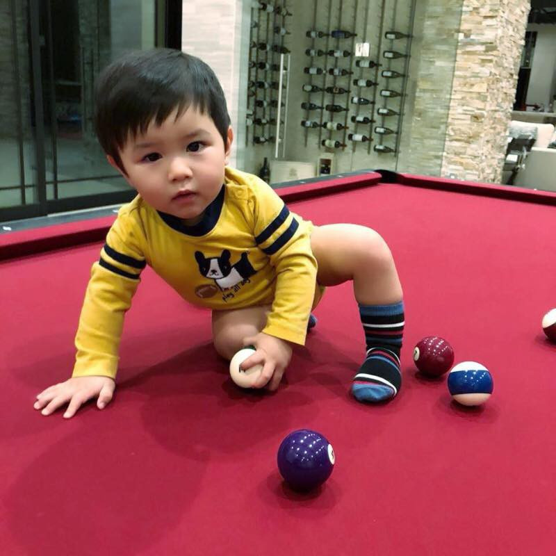 Cuộc sống của các Rich kid thế hệ 10X nhà sao Việt: Ở biệt thự triệu đô, tủ đồ ngập hàng hiệu, du lịch khắp thế giới ảnh 22 Cuộc sống của các Rich kid thế hệ 10X nhà sao Việt: Ở biệt thự triệu đô, tủ đồ ngập hàng hiệu, du lịch khắp thế giới ảnh 22