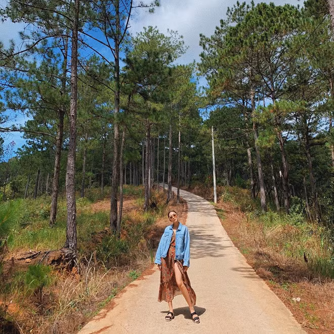 Tăng Thanh Hà khiến fan lo lắng với thân hình gầy gò, khẳng khiu - ảnh 3